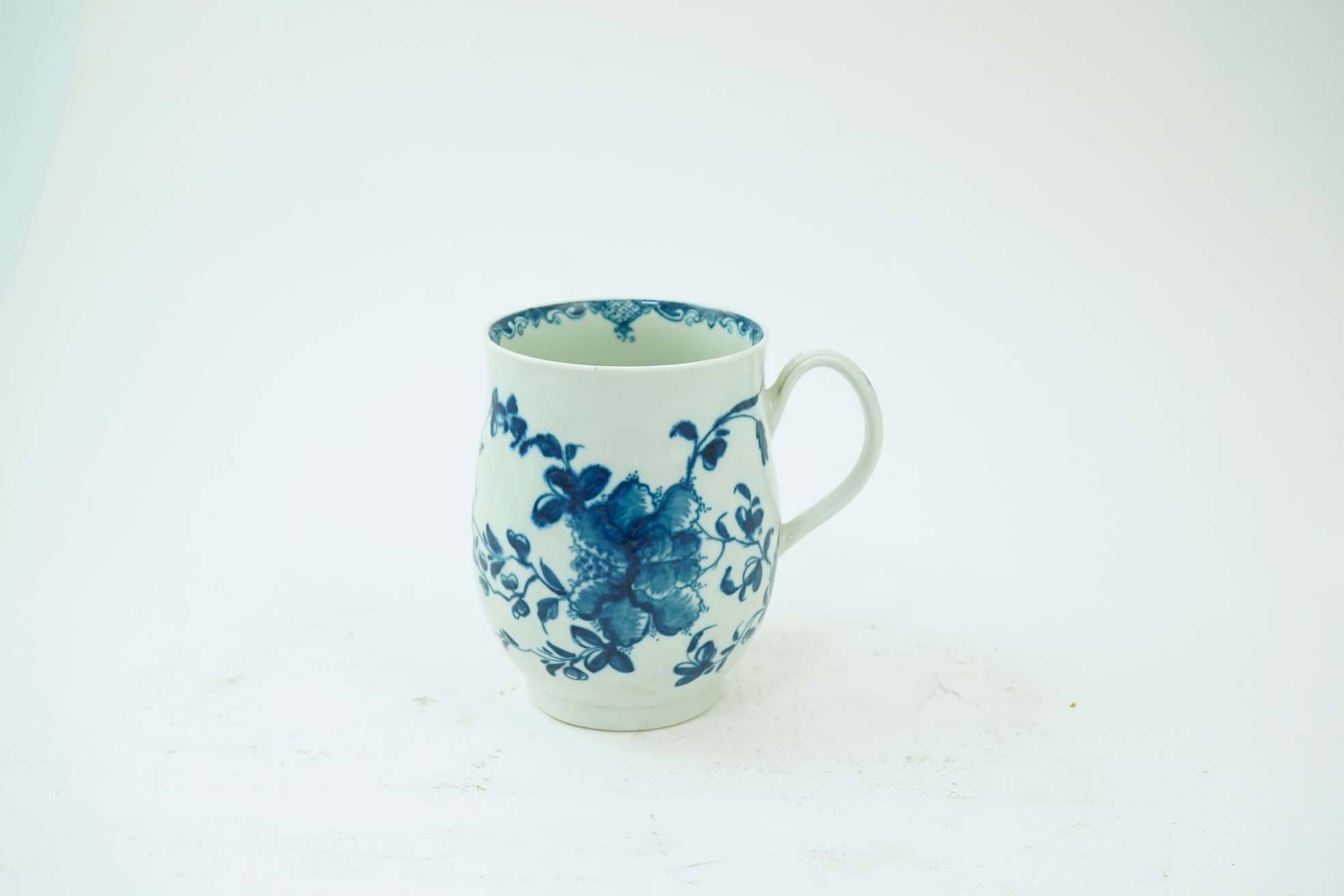 A Worcester blue and white Mansfield pattern mug, c.1760